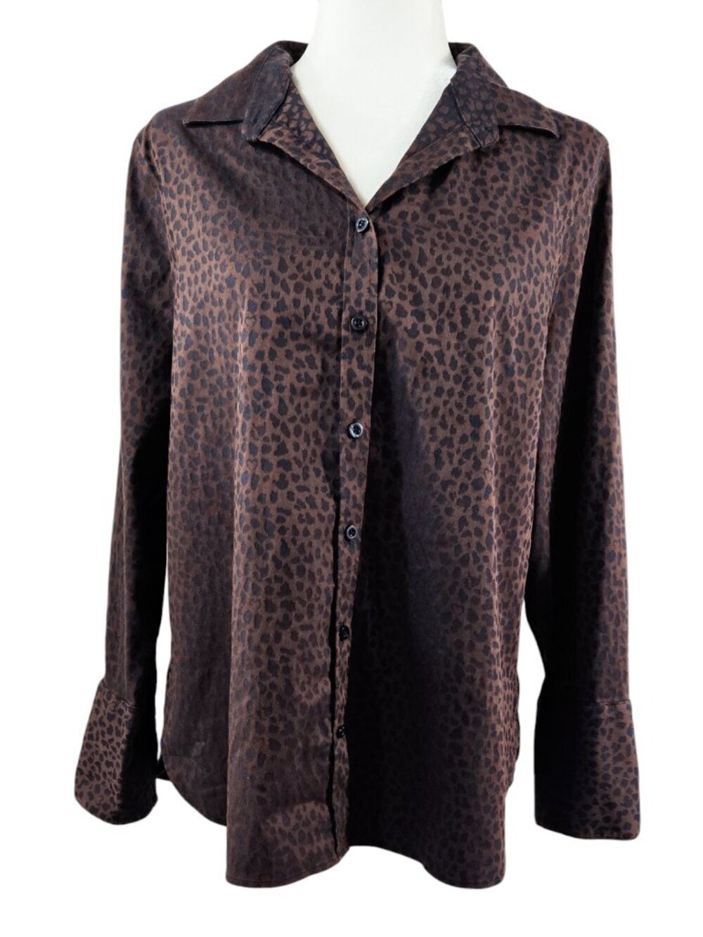 Chico's No Iron Chic Stretch Brown Black Cheetah Print Jacquard Button-Up Shirt